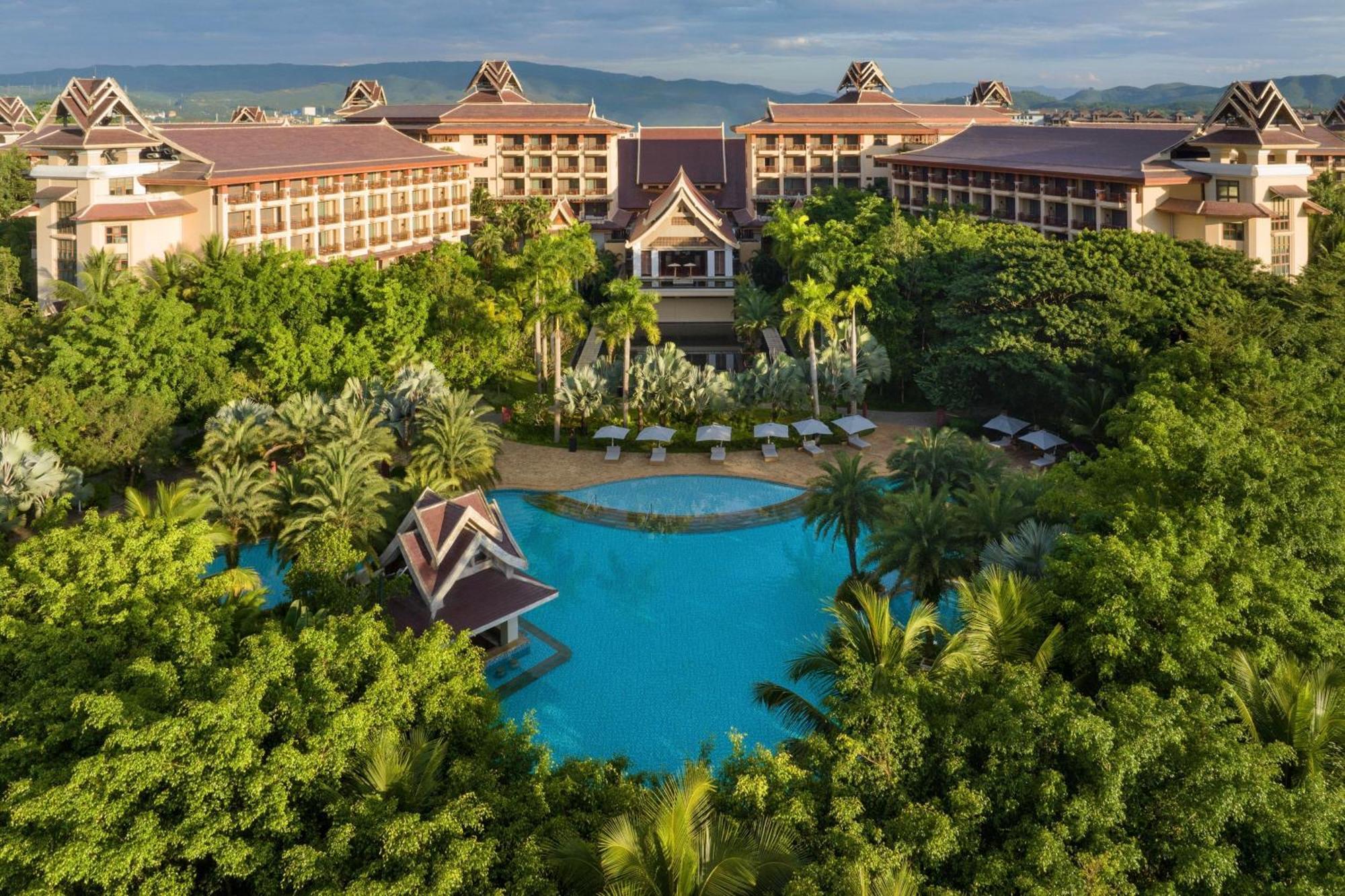 Sheraton Grand Xishuangbanna Hotel Jinghong Exterior photo