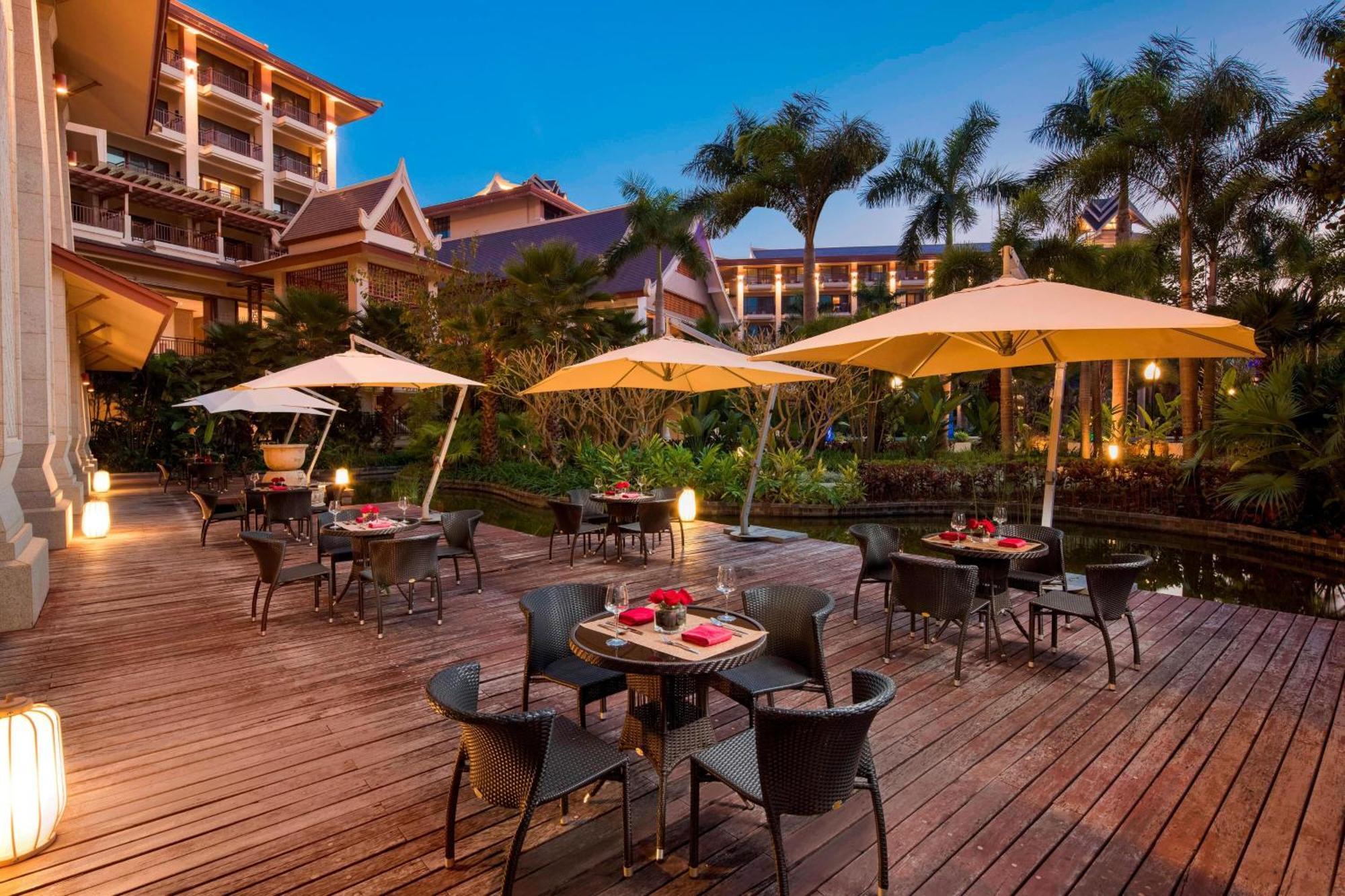 Sheraton Grand Xishuangbanna Hotel Jinghong Exterior photo