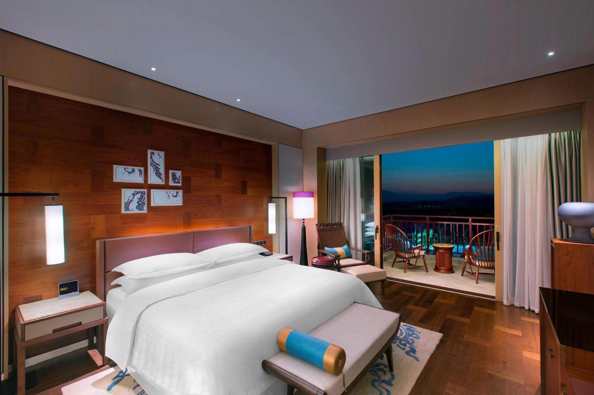 Sheraton Grand Xishuangbanna Hotel Jinghong Exterior photo